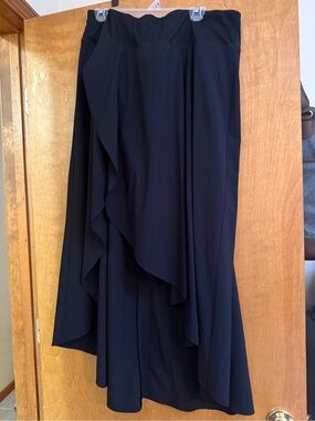 HALARA long skirt.